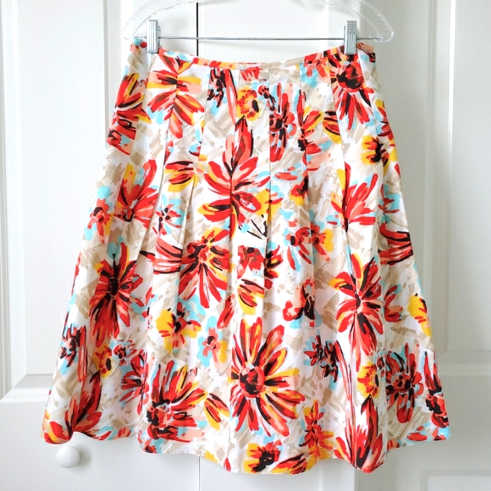 NEW YORK & COMPANY 100% Cotton Floral A-line Knee length Skirt Size 10